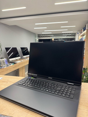 MSI Titan 18 HX A14VIG i9-14900HX 64GB RAM 2TB SSD RTX 4090 σαν καινούργιο