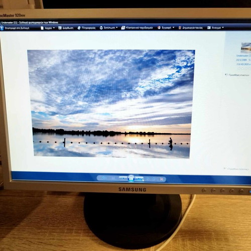 Samsung SyncMaster 920 nw 19" monitor like new