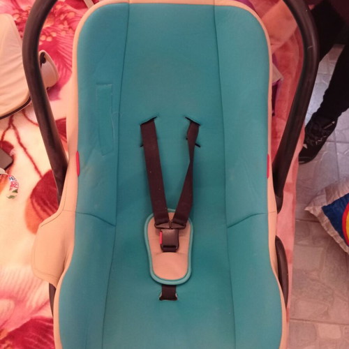 Baby car seat like new