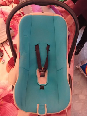 Baby car seat like new