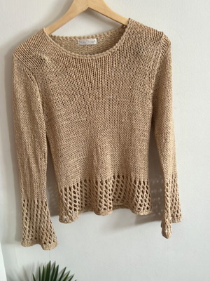 Women's beige blouse like new, worn slightly