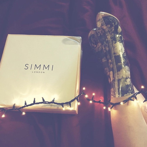 Simmi Clear Ancle Boots new, size 41, color changing