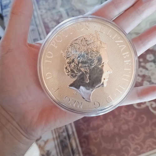 Queens Beast's Falcon 10oz silver coin new