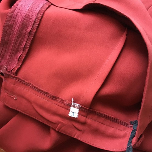 Skirt red new, waist 76 cm and length 95 cm