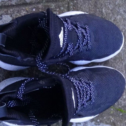 Adidas D Rose 773 kids basketball shoes like new, size 37