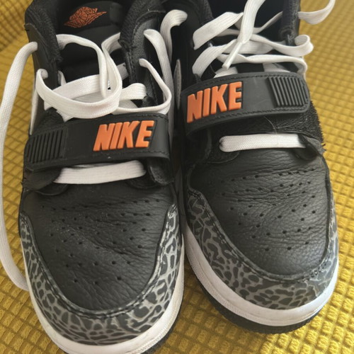 Nike Jordan 312 Legacy sneakers, size 39, black and orange