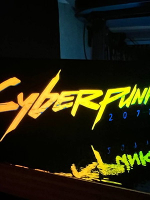 Cyberpunk lamp like new, USB powered, 18x5 cm