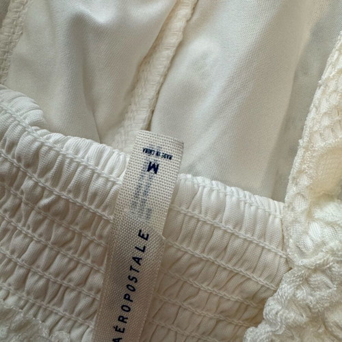 White dress with embroidery Aeropostale size M like new, short