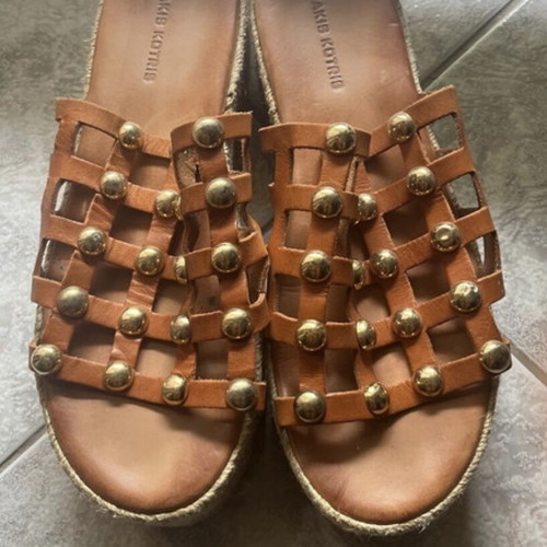 Makis Kotris sandals like new, size 39, beige and gold