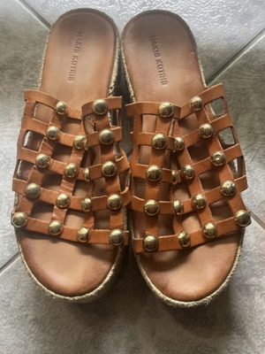 Makis Kotris sandals like new, size 39, beige and gold