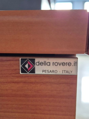 Desk and auxiliary furniture set like new, Italian quality