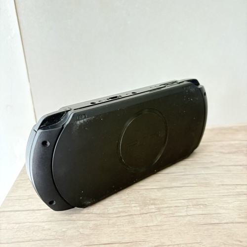 Sony PlayStation Portable PSP used with 14 games and charger