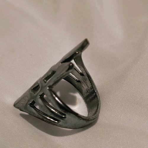 Boho rock ring large used