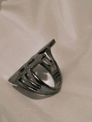 Boho rock ring large used