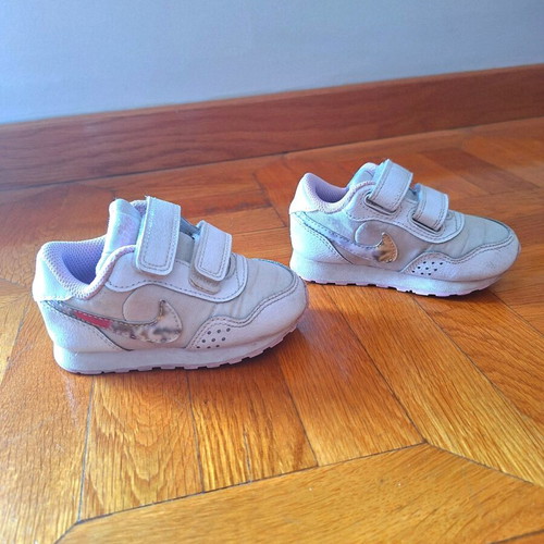Nike baby sports shoes for girl size 21 like new