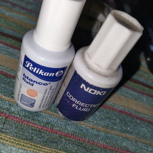 Blanco correction fluid used, sold as a pack