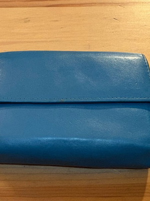 Leather wallet with multiple compartments like new