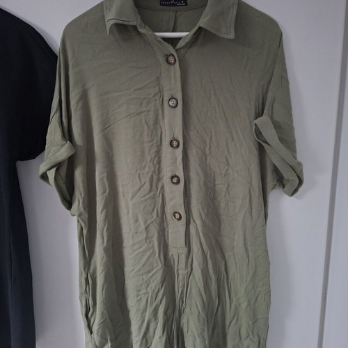 Shein jumpsuits with buttons, black and green, size M