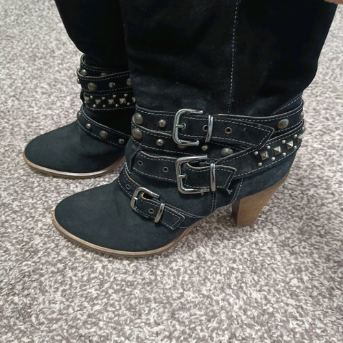 Italian leather ankle boots like new, size 39, black
