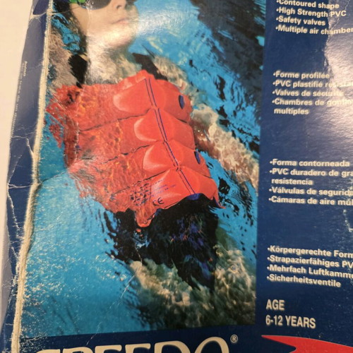 Speedo inflatable flotation aid for 6-12 years new