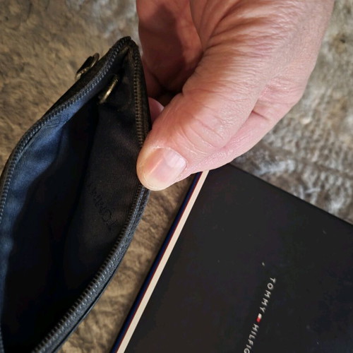 Tommy Hilfiger wallet used for coins and cards 12x8