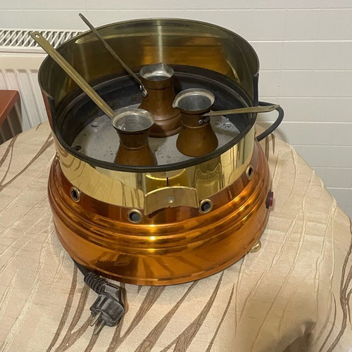 Hoboli Johny 1000watt coffee maker like new with 3 brikia