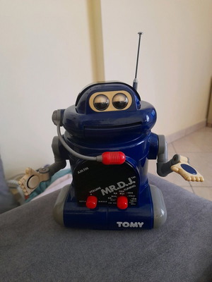Vintage TOMY MR. D.J. robot radio used