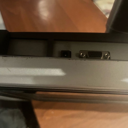 Matsui 15” LCD like new without remote with front buttons