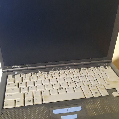 Compaq Armada Series PP2040 vintage laptop without charger