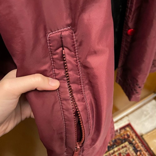 Waterproof thin jacket used, large size, red and purple