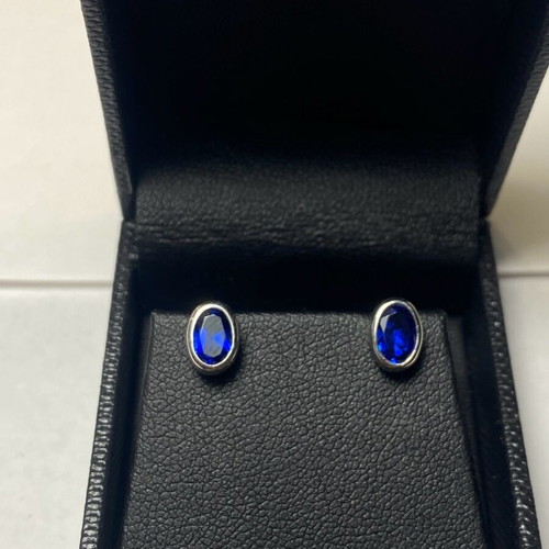 White gold 14k earrings with zircon and certificate of authenticity