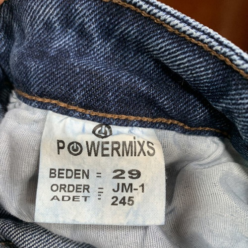 Women's blue jeans like new, size 29