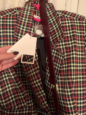 New long jacket with tag