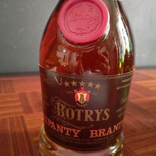 Botrys brandy 25 years old like new, Greek product 0.70L