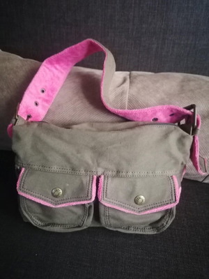 Vintage canvas shoulder bag like new, gray with pink trim and flap pockets