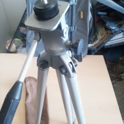 Adjustable metal-aluminum camera tripod up to 130 cm
