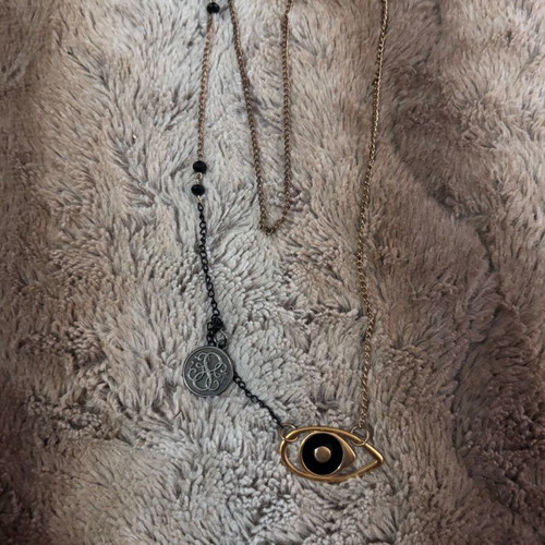 Long necklace with eye used, gold and black