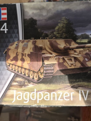 Assembled Military Tank Models 1/72 and 1/76 Scale like new
