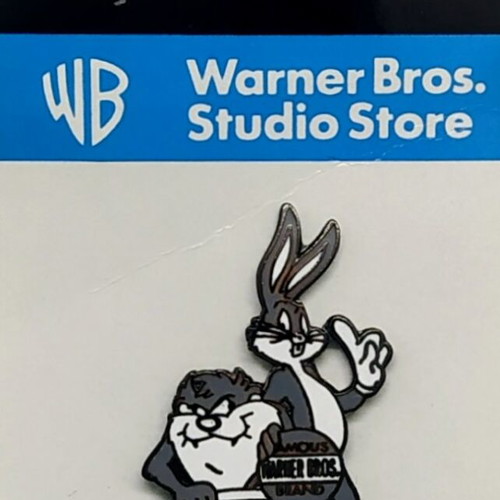 Collectible enamel pin Bugs Bunny and Tasmanian Devil new