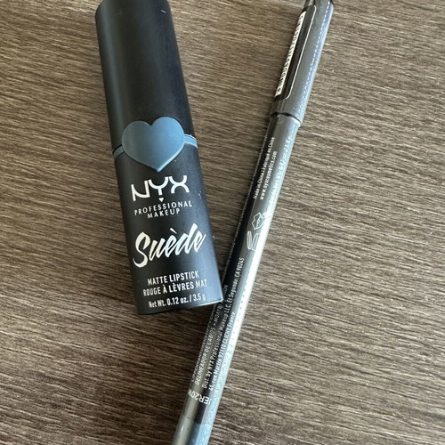 NYX Professional Makeup Suede Matte Lipstick Ace & Lip Liner set