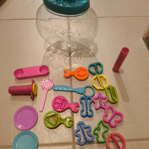Play Doh Modelling Compound Accessories Like New