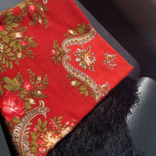 Pavlovo Posad Russian shawl 100% wool like new, multicolor 125x125cm