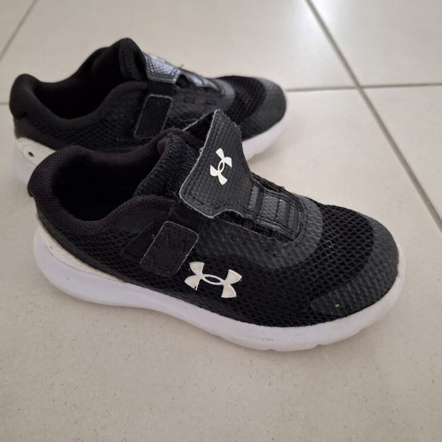 Under Armour Surge 3 kids' athletic shoes used, size 27, black
