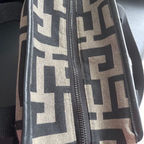 Ames shoulder bag like new, very large capacity, black and gray