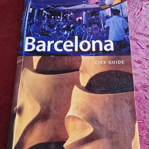 Travel guides used, pack of 3 books