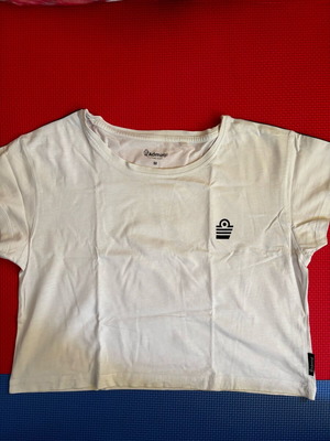 Κοντομάνικη crop-top t-shirt Admiral σαν καινούργιο