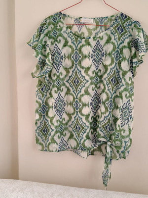Derpouli women's airy blouse with ethnic pattern and side tie