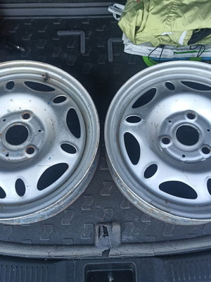 Smart rims like new, 2 front for Smart ForTwo