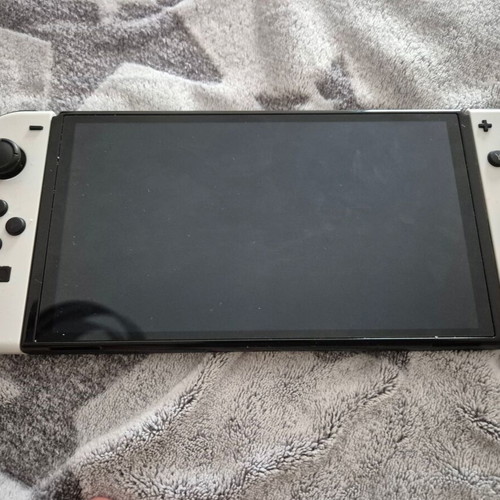 Nintendo Switch OLED конзола комплект като нов с джойкон и волан