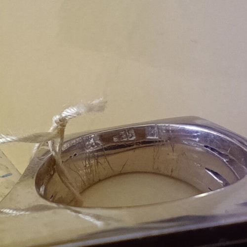 SILVER RING WITH ONYX